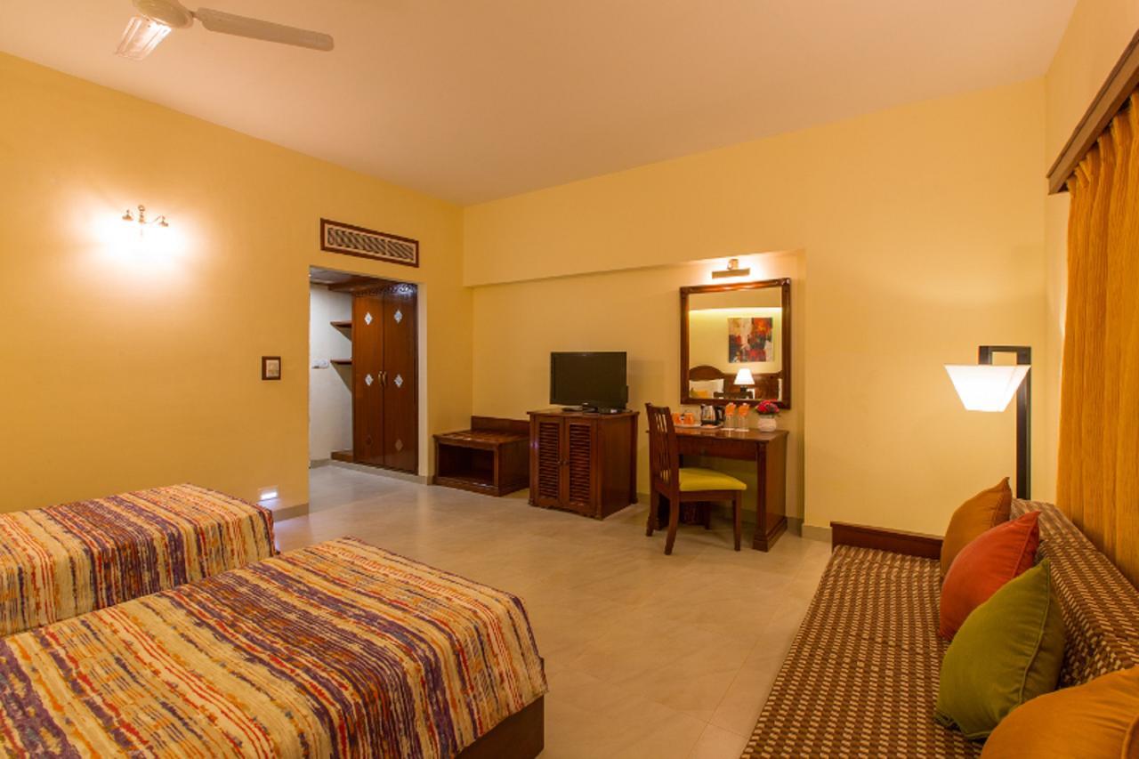 Viva Hotel Near Madgaon Railway Station Ngoại thất bức ảnh